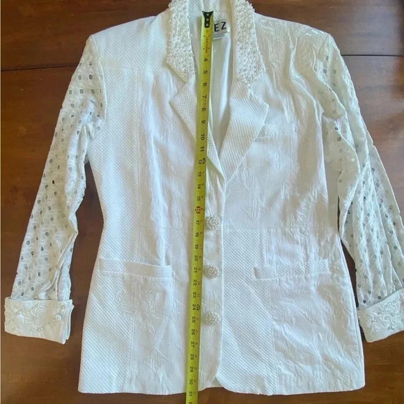 Vintage EREZ Cotton White Blazer Eyelet Long Sleeves Pearl Details Large EUC - Picture 12 of 13